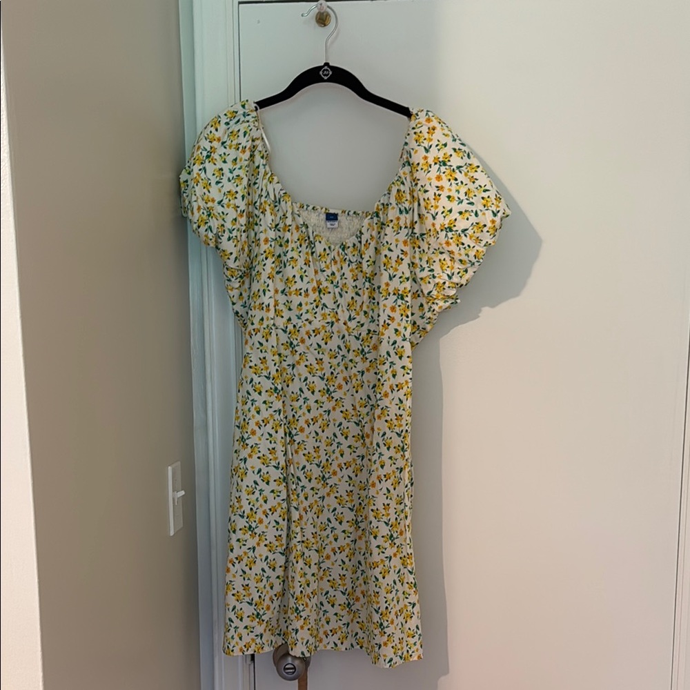 Old Navy Yellow Puff Sleeve Sundress